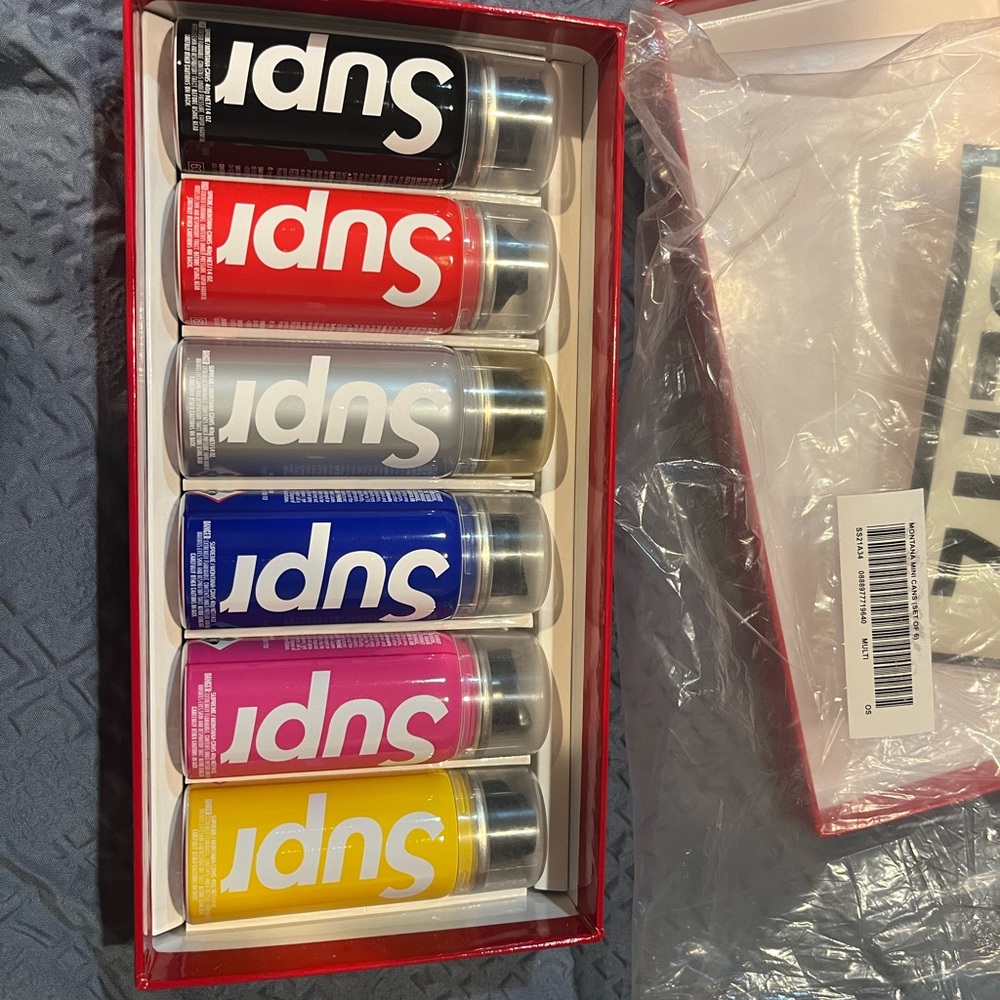 Supreme Mini spray cans